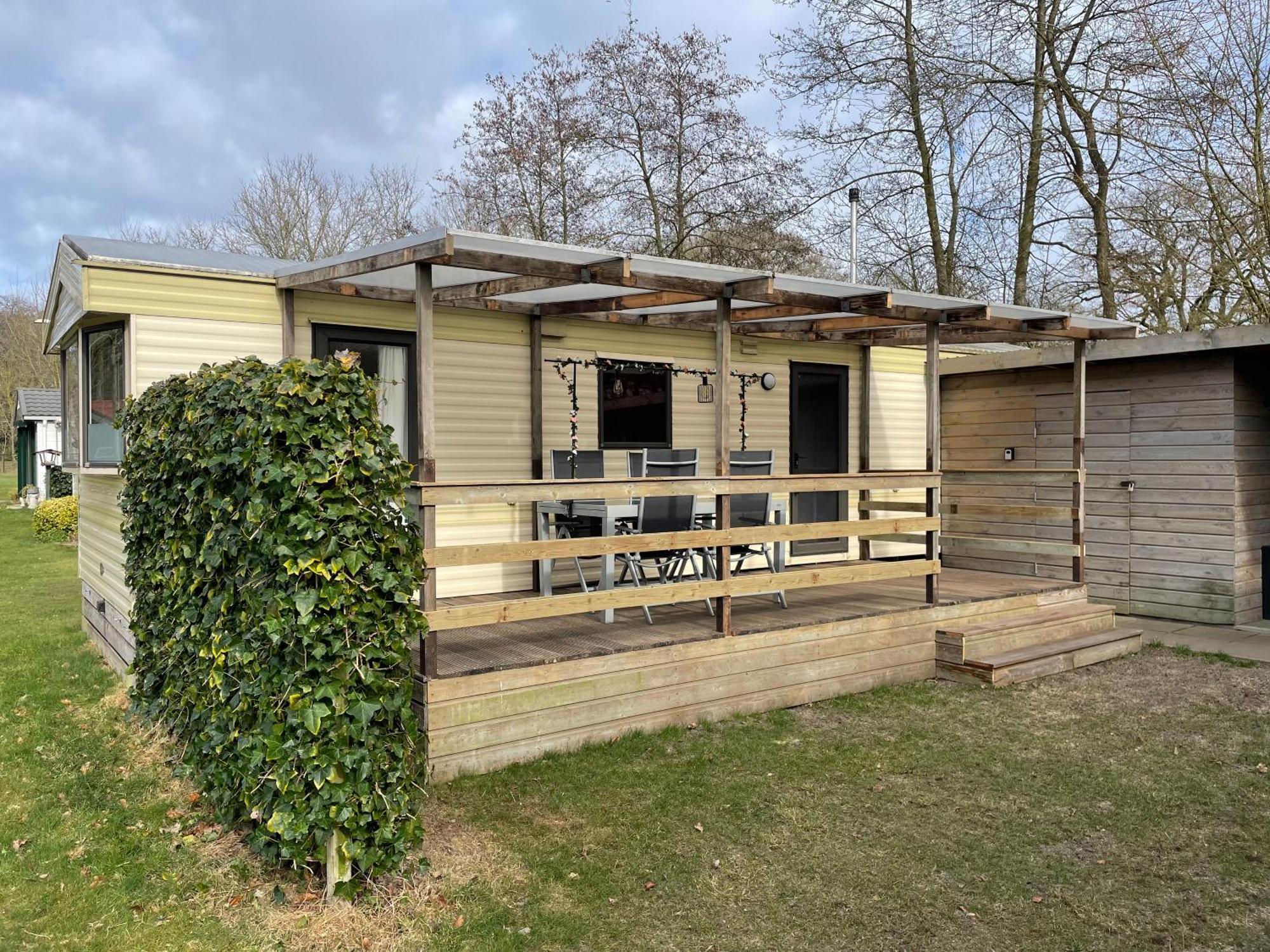 Chalet Buitengewoon Rijs エクステリア 写真